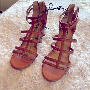 Seychelles brand strappy shoes, size 9, never worn.